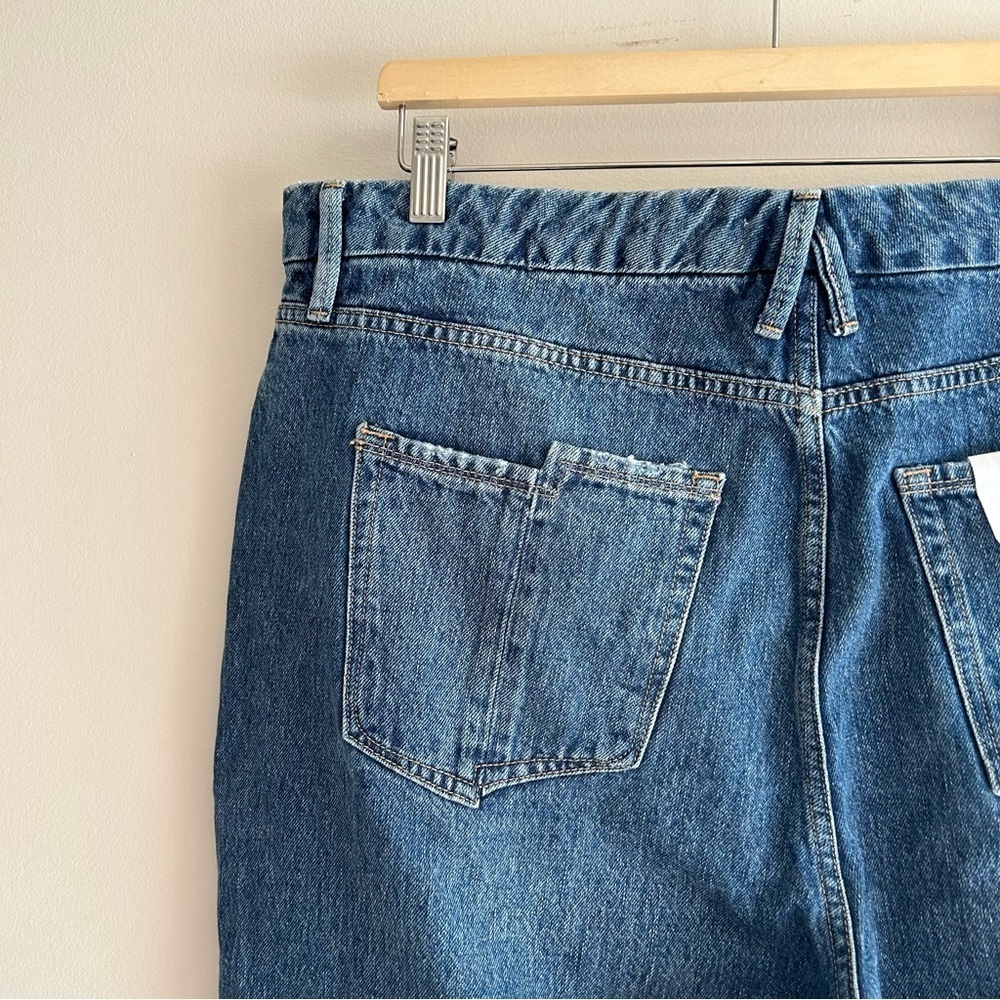 Good American Good Vintage Distressed Indigo Jeans - Picture 4 of 9
